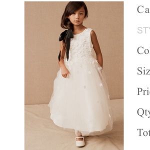 BHLDN Flower girls dress
Carrie Dress, size 4
STYLE 65392334
Color: Ivory